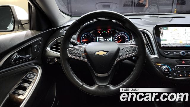 Chevrolet Malibu 2.0 Turbo LTZ Premium 2018 — фото 13