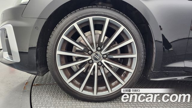 Audi A5 (F5) 40 TFSI Quattro Premium Sportback 2023 — фото 5