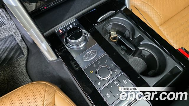 Land Rover Discovery 5 3.0 SD6 HSE Luxury 2019 — фото 9