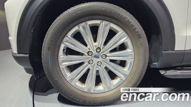 Ford Explorer (VI) 2.3 LimIted 4WD 2020 — фото 5