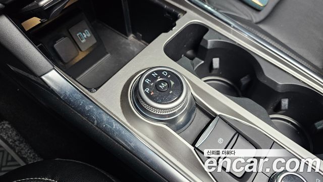 Ford Explorer (VI) 2.3 LimIted 4WD 2020 — фото 9