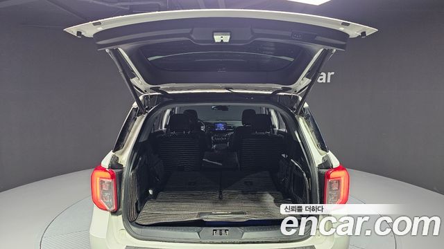 Ford Explorer (VI) 2.3 LimIted 4WD 2020 — фото 20