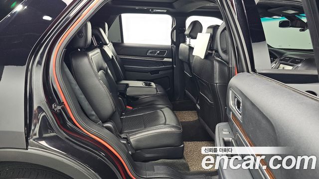 Ford Explorer 2.3 Limited 4WD 5th 2016 — фото 15