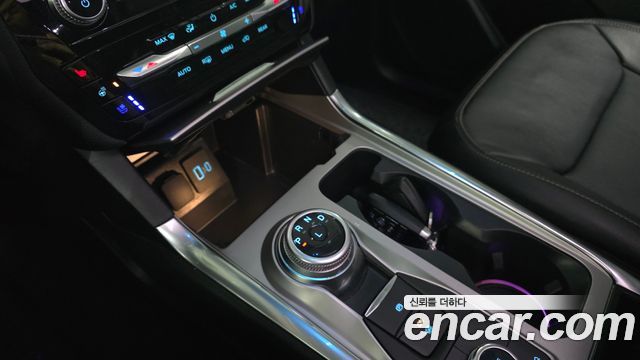 Ford Explorer (VI) 2.3 LimIted 4WD 2021 — фото 9