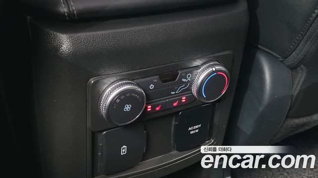 Ford Explorer (VI) 2.3 LimIted 4WD 2021 — фото 18