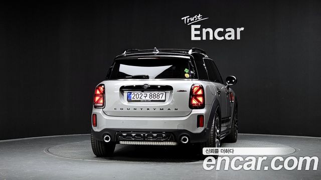MINI Cooper S Countryman JCW Launch Pack 2nd Gen 2023 — фото 4