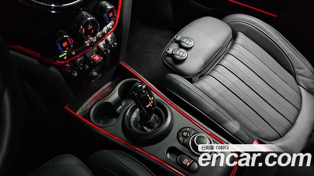 MINI Cooper S Countryman JCW Launch Pack 2nd Gen 2023 — фото 9