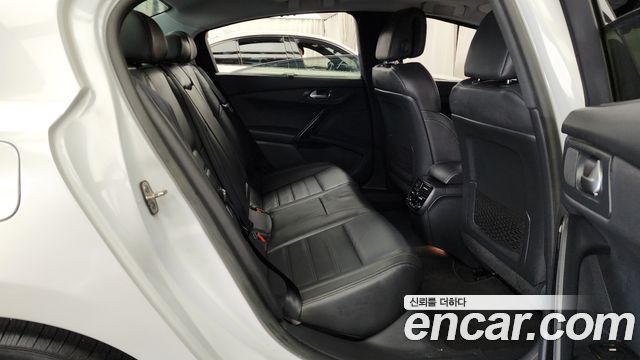 Peugeot 508 1.6 e-HDi Active First Generation 2014 — фото 12