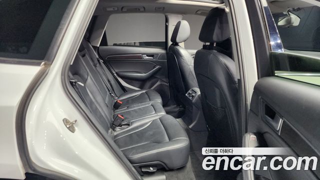 Audi Q5 45 TDI Quattro 8R 2015 — фото 12