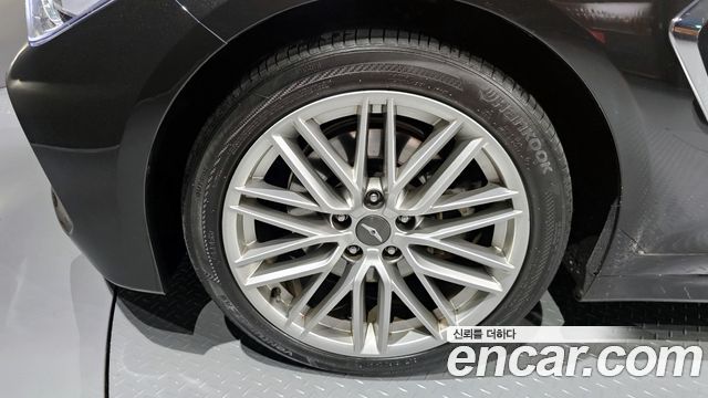 Genesis G70 2.0T AWD Elite 2019 — фото 5