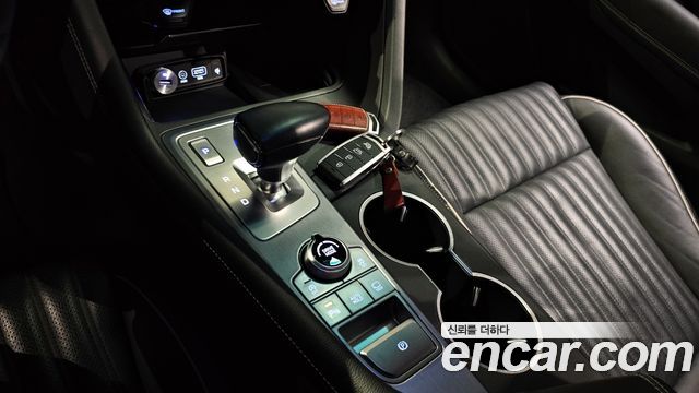 Genesis G70 2.0T AWD Elite 2019 — фото 9