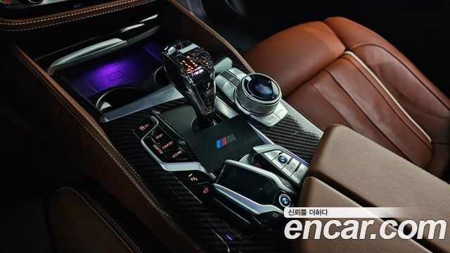 BMW 5 Series (G30) M550i xDrive 2021 — фото 9