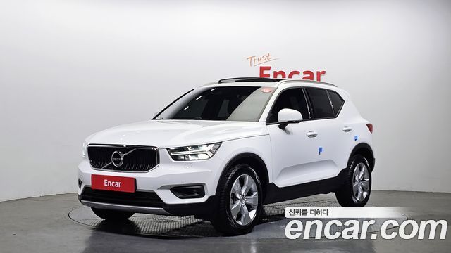 Volvo XC40 B4 Momentum