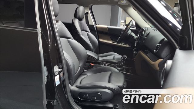 MINI Cooper D Countryman ALL4 HIGH 2nd 2018 — фото 11