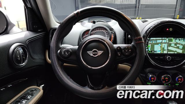 MINI Cooper D Countryman ALL4 HIGH 2nd 2018 — фото 13