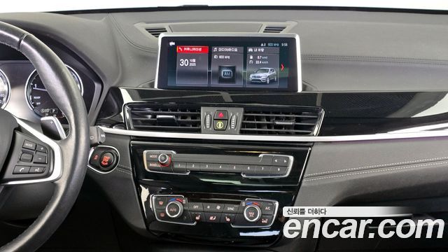 BMW X1 (F48) xDrive 20i xLine 2022 — фото 14