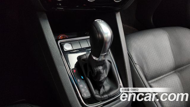 Volkswagen Jetta 2.0 TDI BlueMotion Premium 6th 2015 — фото 9
