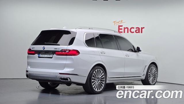 BMW X7 (G07) xDrive 40i Design Pure Excellence 7-Seater 2021 — фото 2
