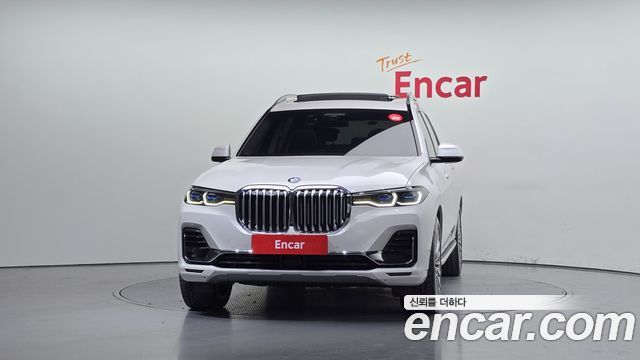 BMW X7 (G07) xDrive 40i Design Pure Excellence 7-Seater 2021 — фото 3