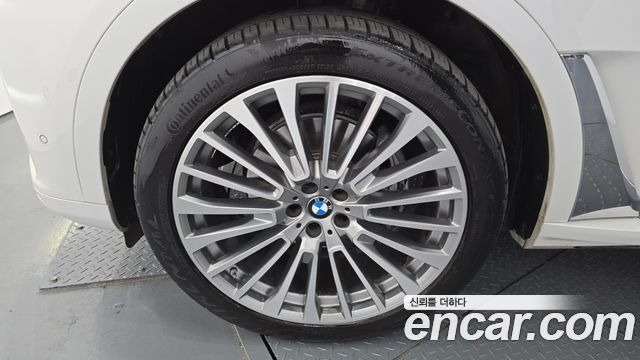 BMW X7 (G07) xDrive 40i Design Pure Excellence 7-Seater 2021 — фото 5