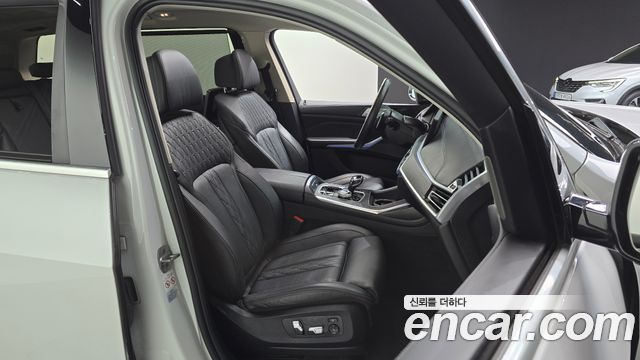 BMW X7 (G07) xDrive 40i Design Pure Excellence 7-Seater 2021 — фото 12