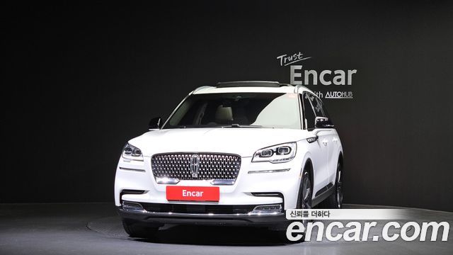 Lincoln Aviator (II) 3.0 Reserve  AWD 2021 — фото 3