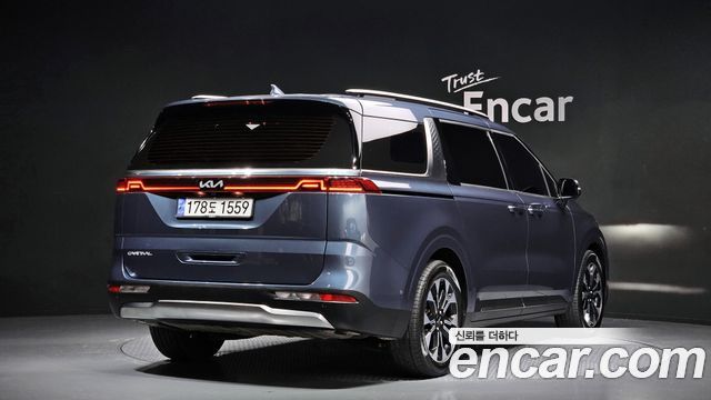 Kia Carnival (IV) Diesel 9-Seater Signature 2023 — фото 2