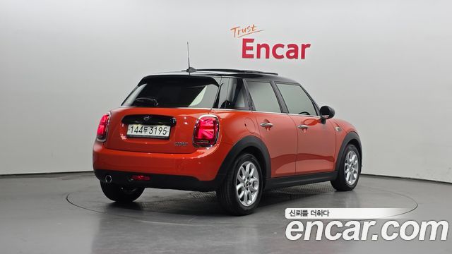 MINI Cooper 5Door HIGH 3rd 2019 — фото 2