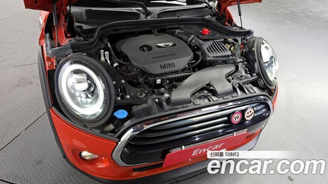 MINI Cooper 5Door HIGH 3rd 2019 — фото 6