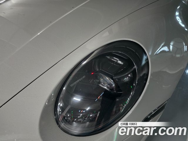 Porsche 911 (992) Carrera 4 GTS Cabriolet 2023 — фото 4