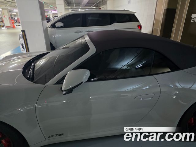 Porsche 911 (992) Carrera 4 GTS Cabriolet 2023 — фото 6