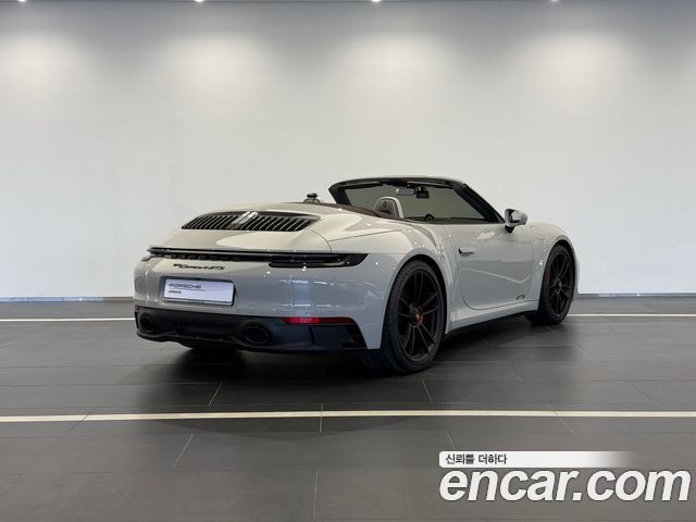 Porsche 911 (992) Carrera 4 GTS Cabriolet 2023 — фото 10