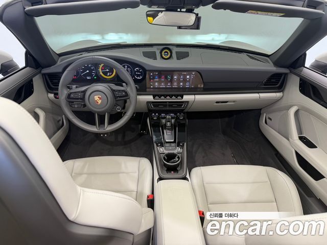 Porsche 911 (992) Carrera 4 GTS Cabriolet 2023 — фото 15