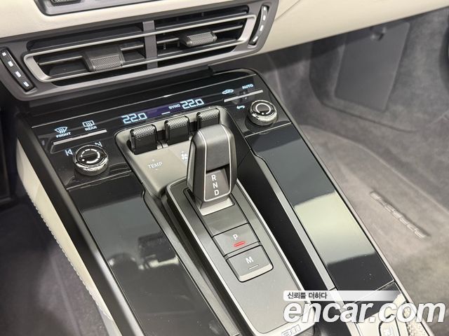 Porsche 911 (992) Carrera 4 GTS Cabriolet 2023 — фото 18