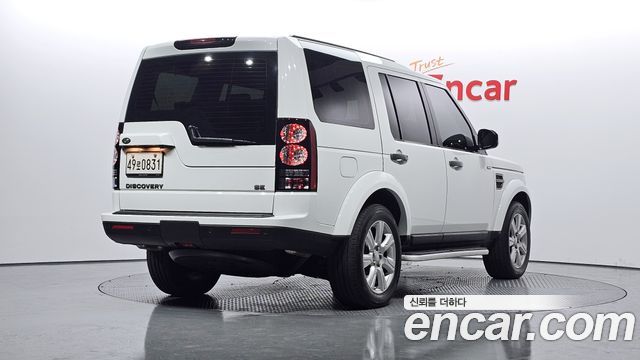 Land Rover Discovery 4 3.0 SDV6 SE 2016 — фото 2