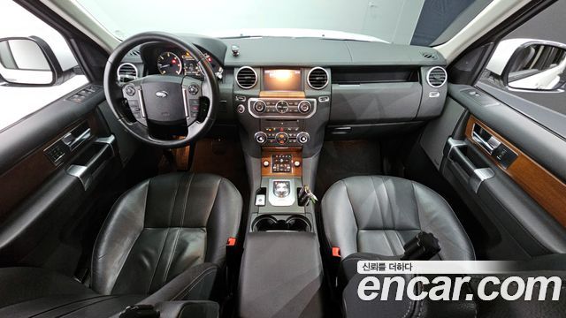 Land Rover Discovery 4 3.0 SDV6 SE 2016 — фото 7