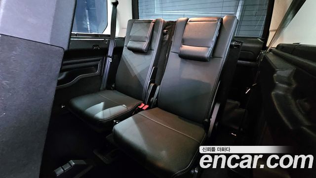 Land Rover Discovery 4 3.0 SDV6 SE 2016 — фото 13