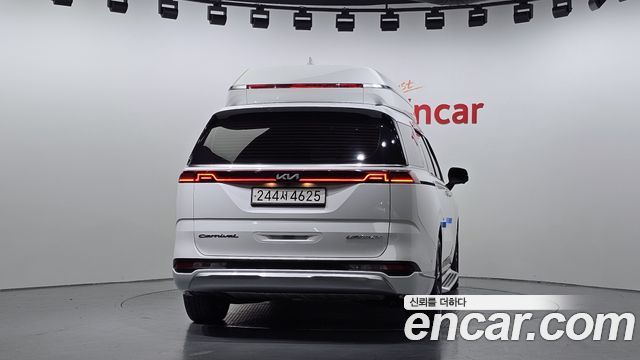 Kia Carnival (IV) Diesel 9-Seater Hi-Limousine Signature 2023 — фото 4