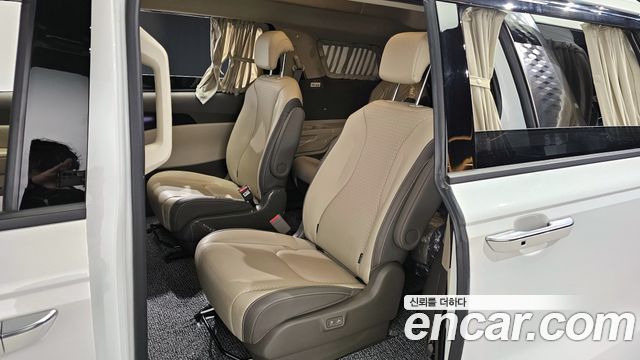 Kia Carnival (IV) Diesel 9-Seater Hi-Limousine Signature 2023 — фото 11