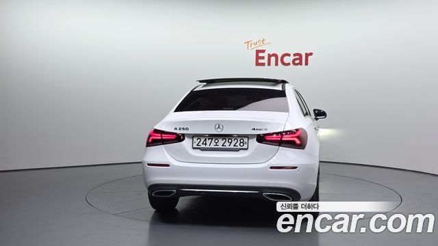 Mercedes-Benz A-Class (W177) A250 4MATIC Sedan 2020 — фото 4