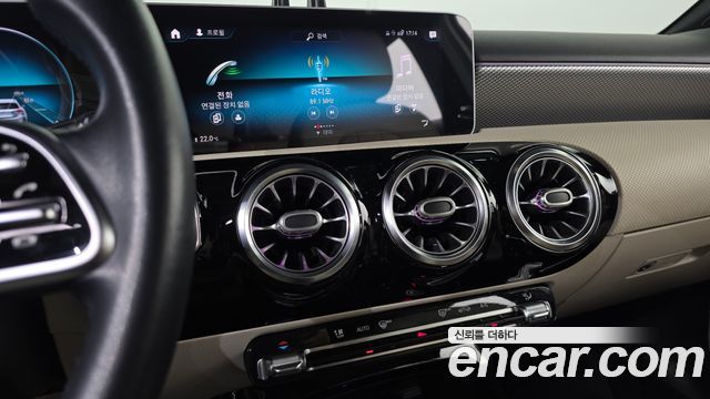 Mercedes-Benz A-Class (W177) A250 4MATIC Sedan 2020 — фото 13