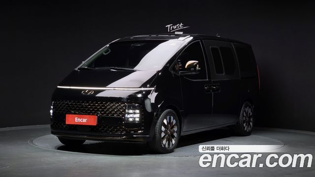 Hyundai Staria 4WD Lounge 9-Seater Inspiration 2022 — фото 1