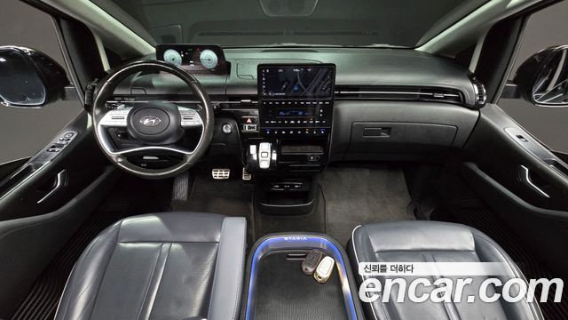 Hyundai Staria 4WD Lounge 9-Seater Inspiration 2022 — фото 7
