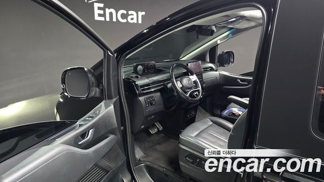 Hyundai Staria 4WD Lounge 9-Seater Inspiration 2022 — фото 11