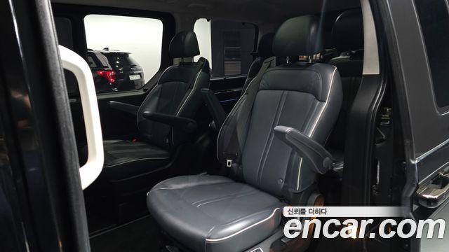 Hyundai Staria 4WD Lounge 9-Seater Inspiration 2022 — фото 12