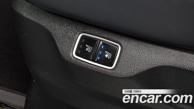 Hyundai Staria 4WD Lounge 9-Seater Inspiration 2022 — фото 18