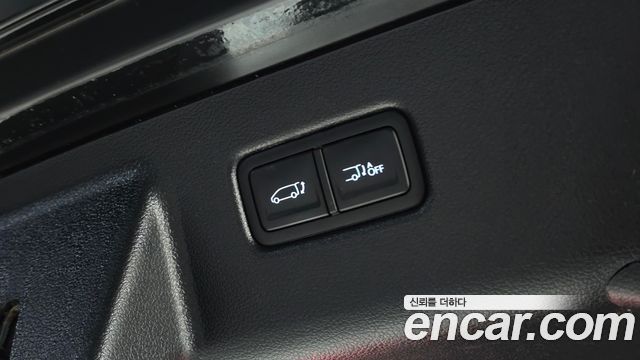 Hyundai Staria 4WD Lounge 9-Seater Inspiration 2022 — фото 20