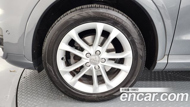 Audi Q3 2.0 TDI Quattro Dynamic 8U 2013 — фото 5
