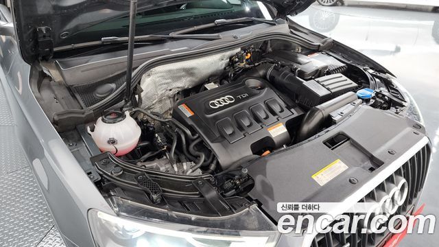 Audi Q3 2.0 TDI Quattro Dynamic 8U 2013 — фото 6