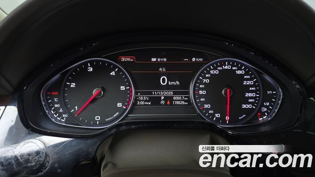 Audi A8 50 TDI Quattro D4 2015 — фото 8